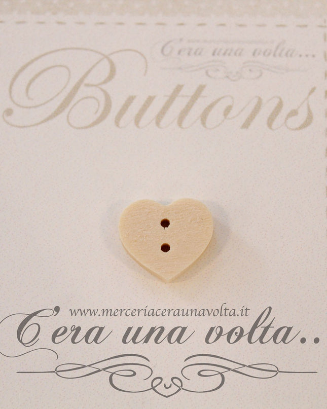 Bottoni in legno a forma di cuore