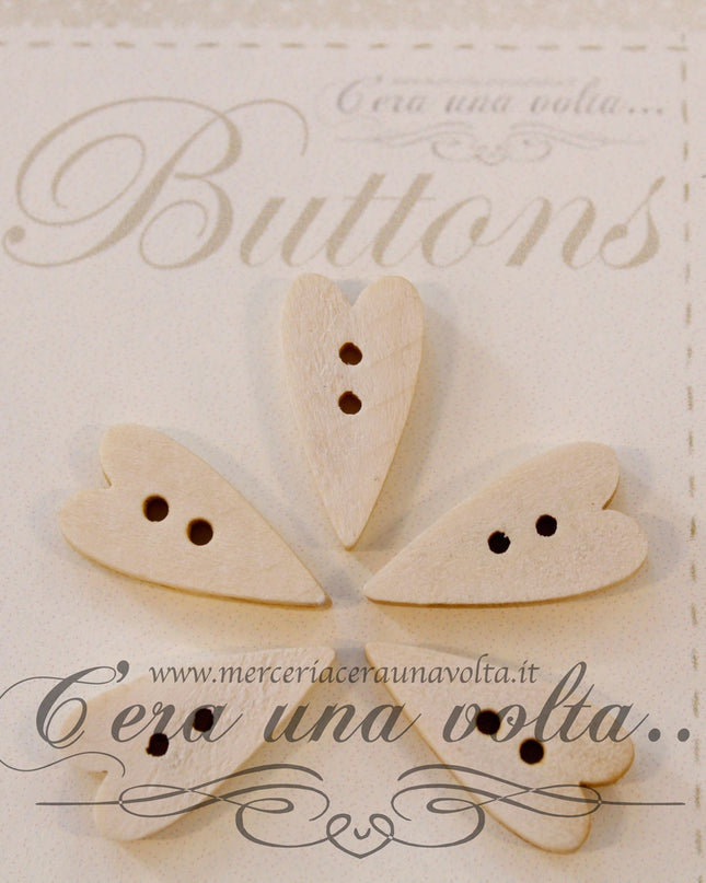 Bottoni in legno a forma di cuore allungato