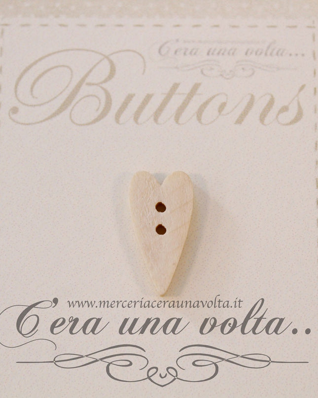 Bottoni in legno a forma di cuore allungato