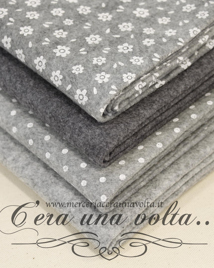 Set 16  fogli pannolenci Fantasia