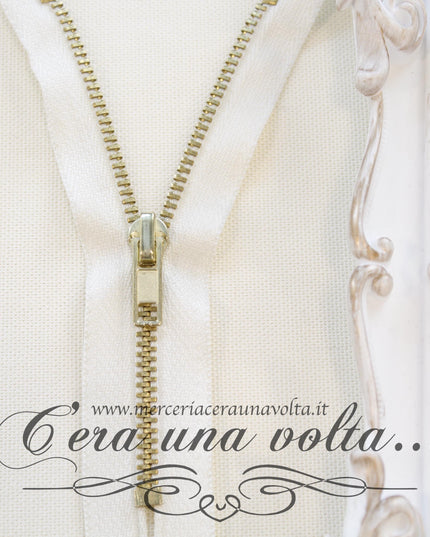 Zip metallo da cm 18 a cm 20