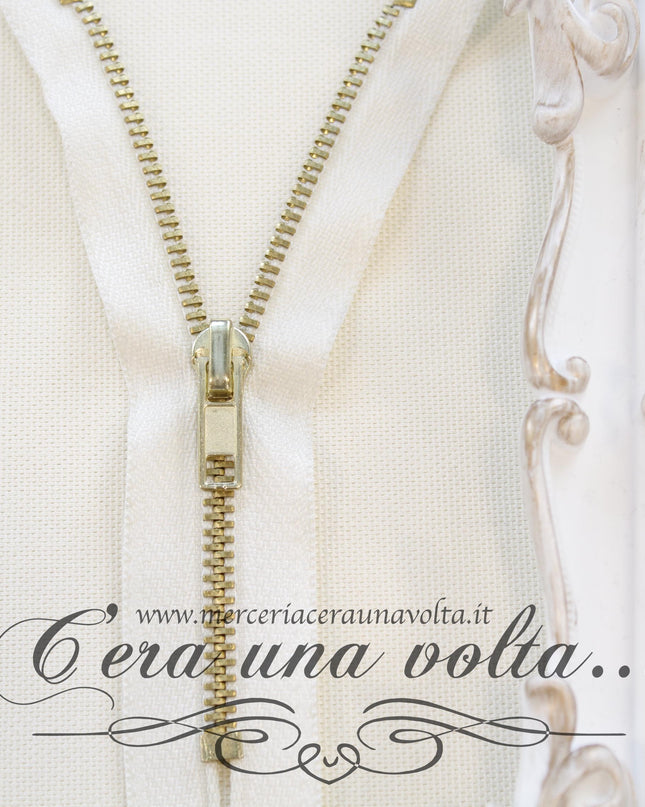 Zip metallo da cm 18 a cm 20