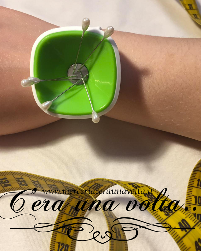 Puntaspilli magnetico da polso