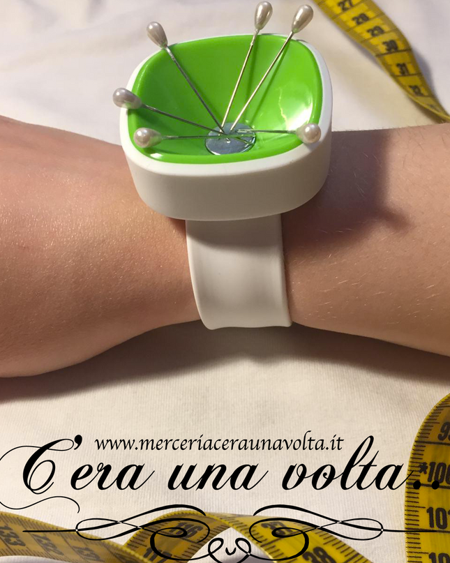 Puntaspilli magnetico da polso