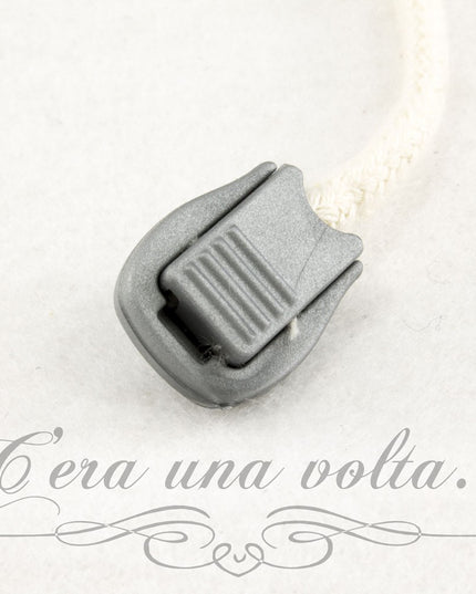 Ferma lacci