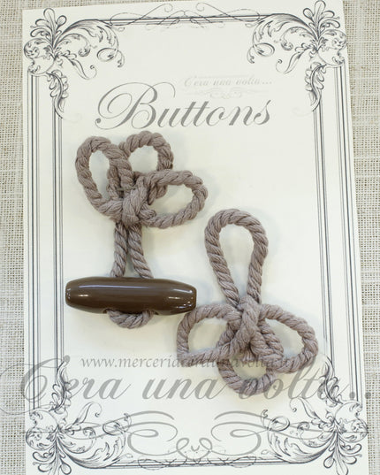 Alamaro per abbigliamento Tortora