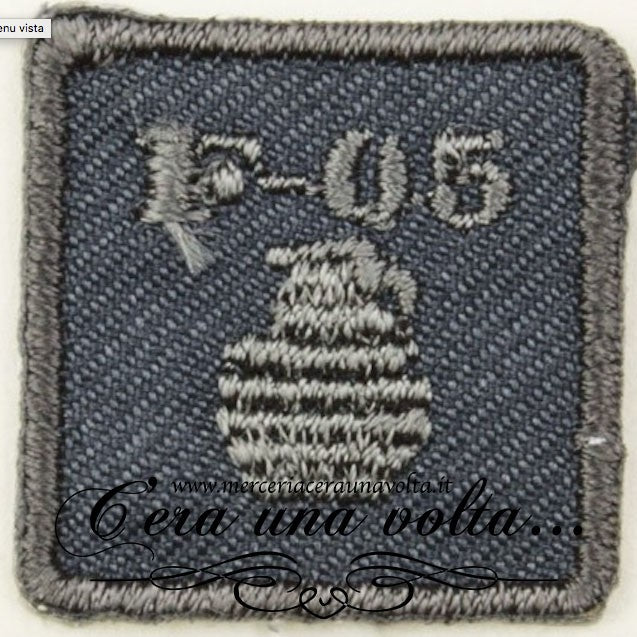 Etichetta termo adesiva quadrata F-05