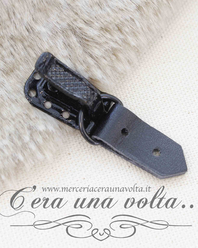 Gancio per pelliccia con clips