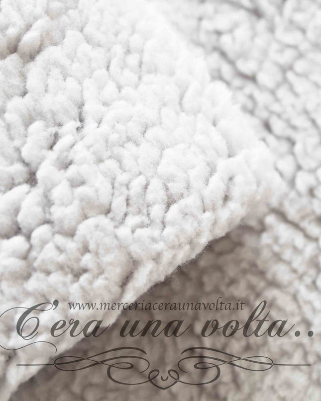 Pelliccia d'Agnello Grigio Chiaro