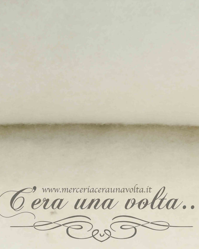 Vello di lana cardata naturale