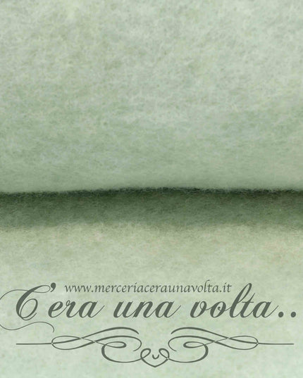 Vello di lana cardata naturale