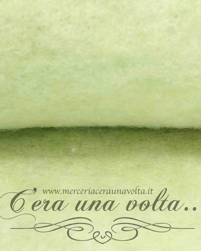 Vello di lana cardata naturale