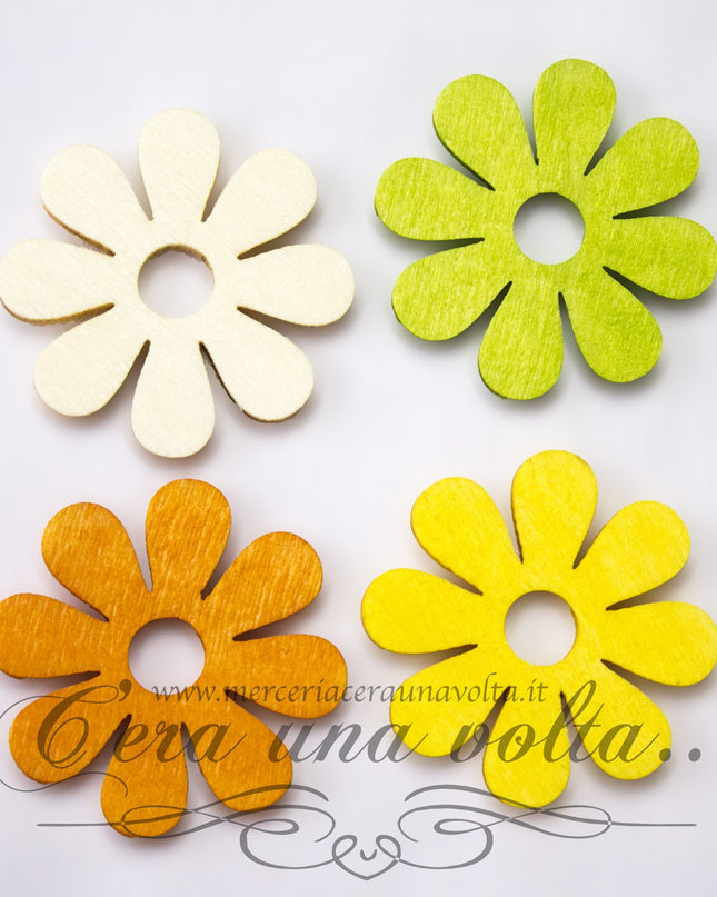 Decoro in legno fiore