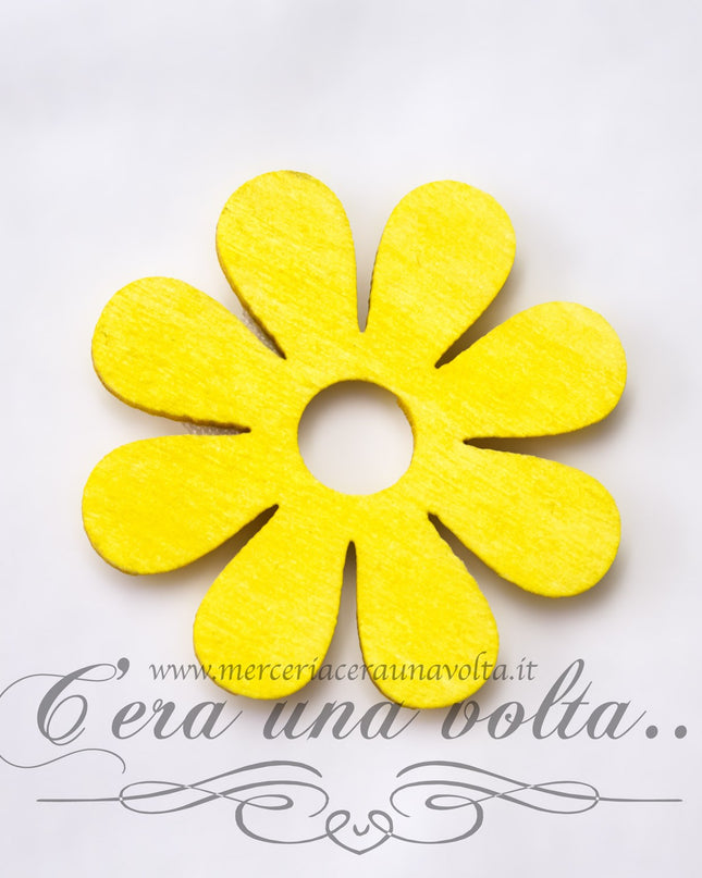 Decoro in legno fiore