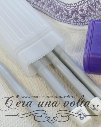 Custodia per ferri da maglia