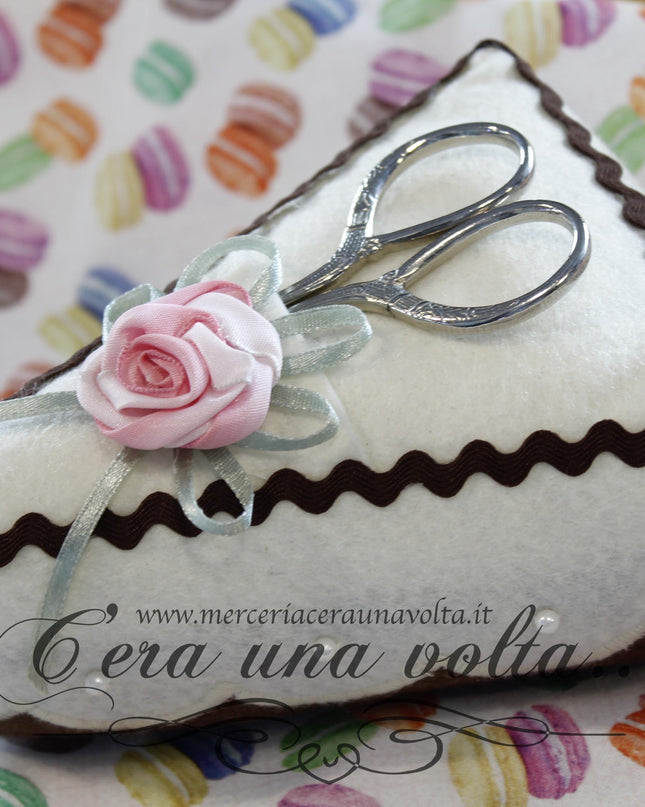 Puntaspilli con forbice