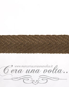 Marrone scuro