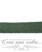 Verde primavera scuro