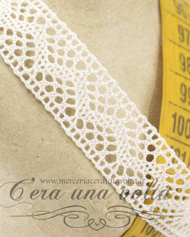 Pizzo tramezzo lavorazione a fusello art 883