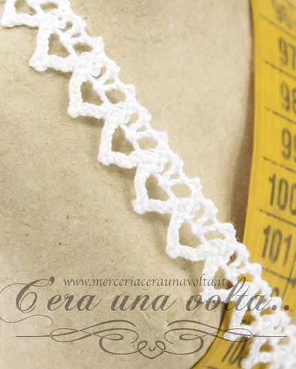 Pizzo in cotone a punta