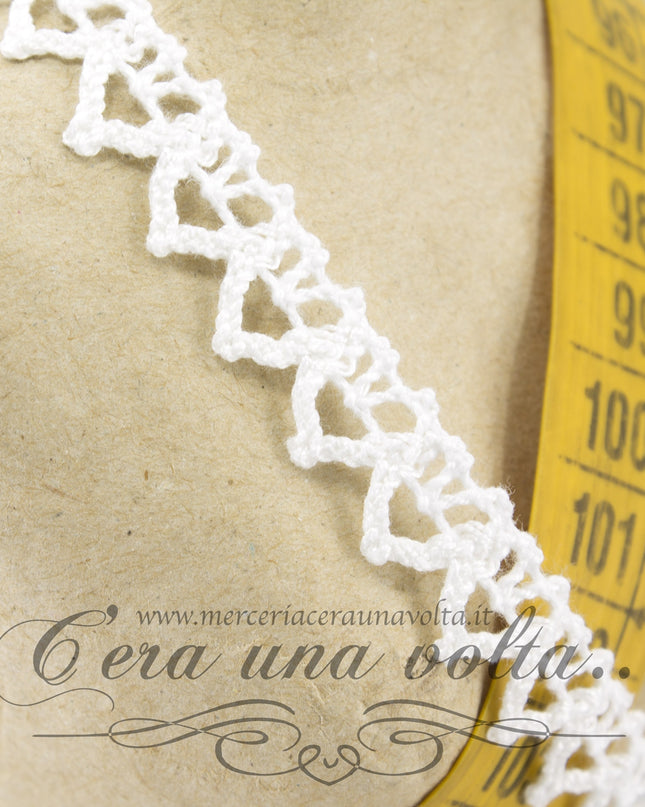 Pizzo in cotone a punta