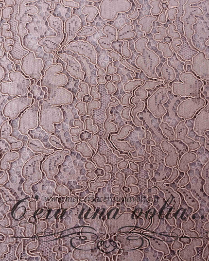 Feltro di lana con pizzo