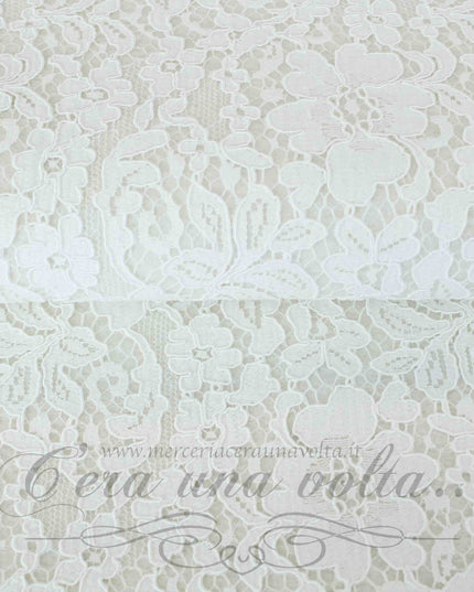 Feltro di lana con pizzo