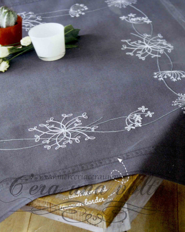 Tovaglia in cotone da ricamare