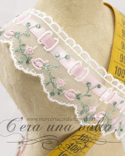 Bordo in organza ricamato