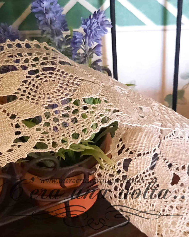 Pizzo tramezzo Levor lavorazione a fusello