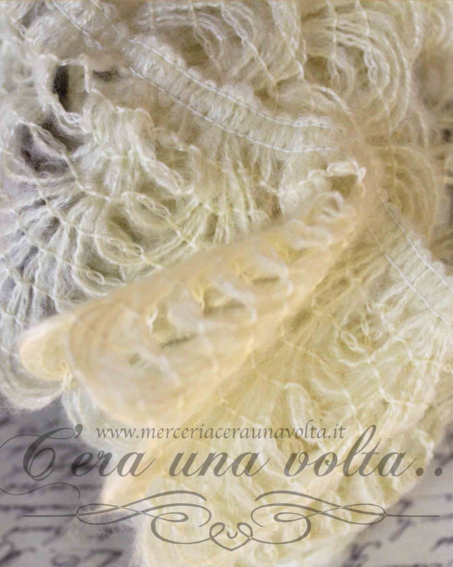 Pizzo alto in lana elasticizzato
