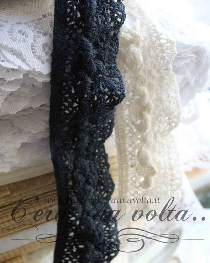 Pizzo in lana elasticizzato