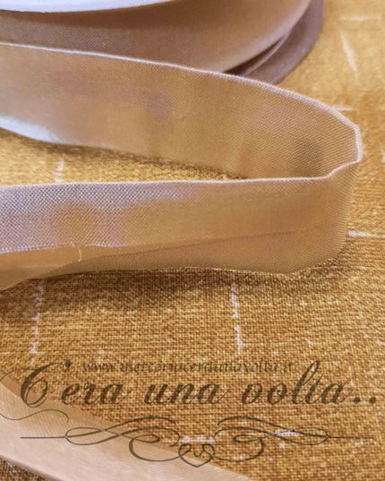 Sbieco Stretch di raso Sabbia