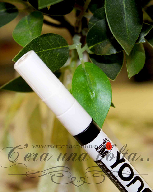 Pennarello indelebile colorato per tessuti