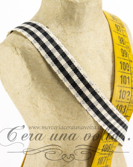 Nastro a quadretti