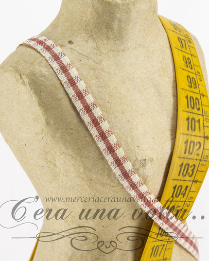 Nastro a quadretti
