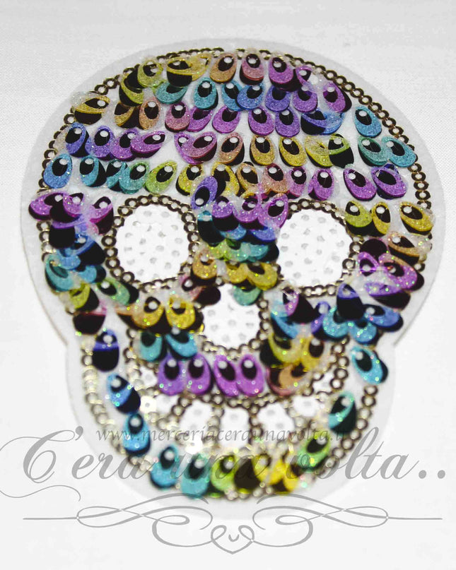 Toppa termo adesiva con paillettes applicate Skull
