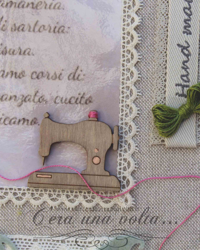 Macchina da cucire in legno