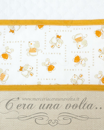 Copertina da ricamare per culla topini