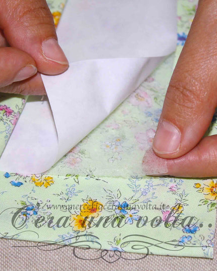 Fliselina biadesiva Vliesofix