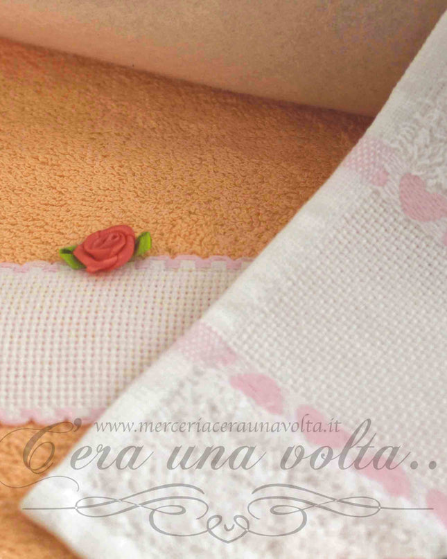 Set asilo da ricamare 2 pz Heart