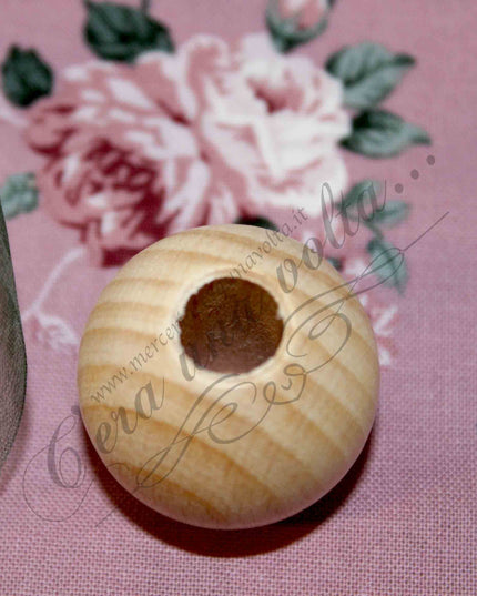 Perle con foro grande in legno cm 3