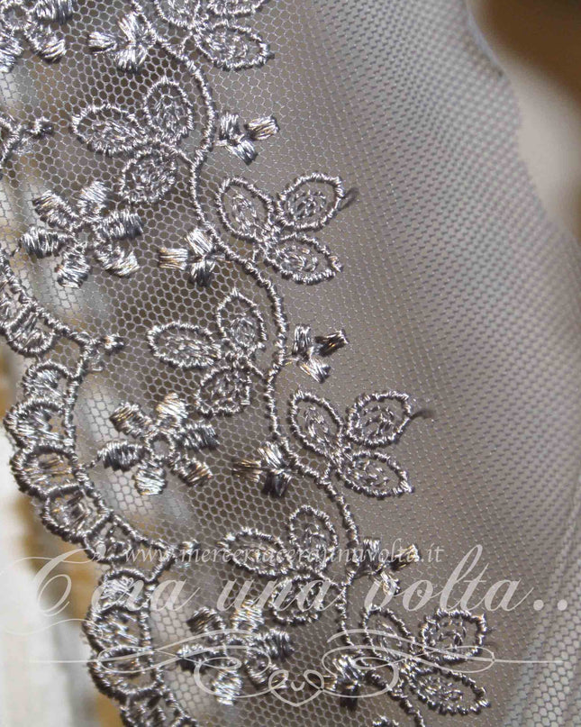 Pizzo in Tulle e Satin