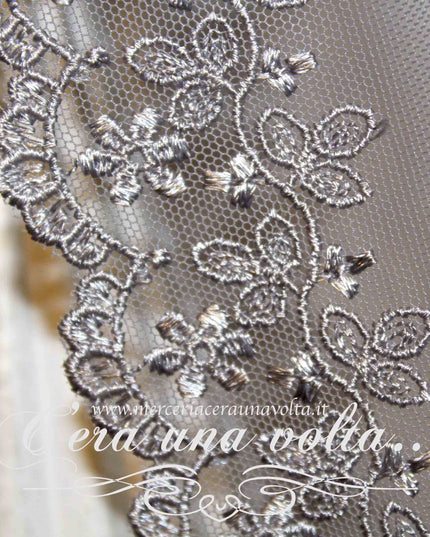 Pizzo in Tulle e Satin