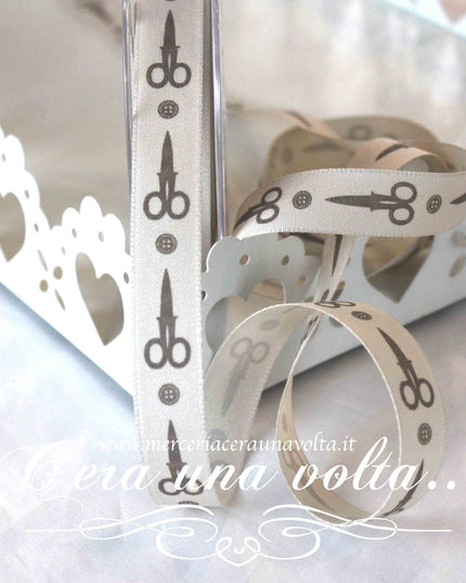 Nastro  Scissors and Buttons