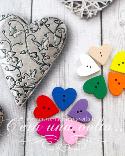 Bottone in legno cuore