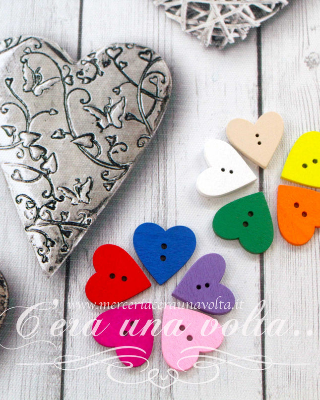 Bottone in legno cuore