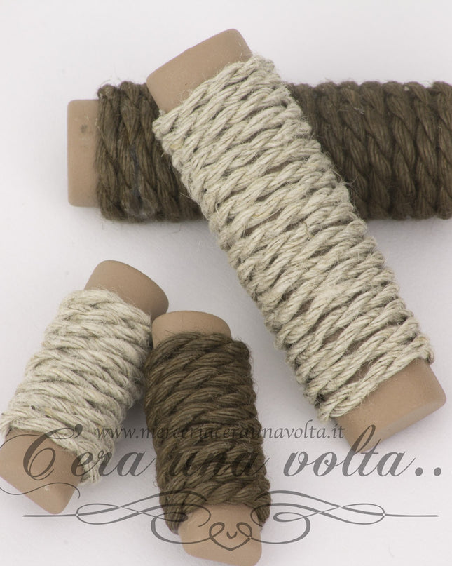 Bottoni per alamari con gambo