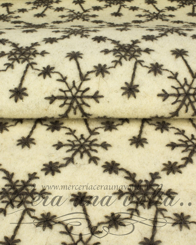 35 x 35 cm Feltro di lana ricamato