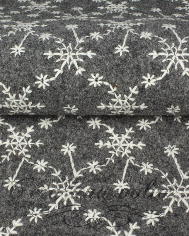 35 x 35 cm Feltro di lana ricamato